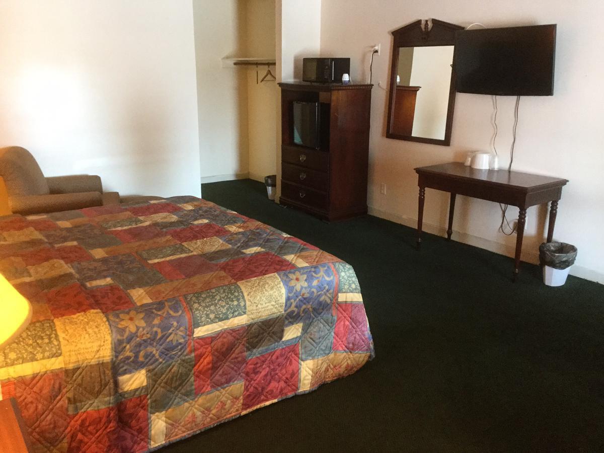 Budget Inn Lumberton Bagian luar foto